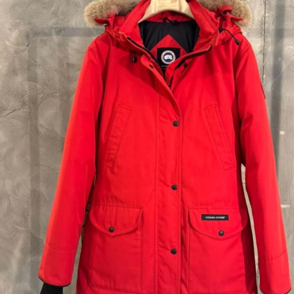 Canada Goose Women's Expedition Parka Down Jacket